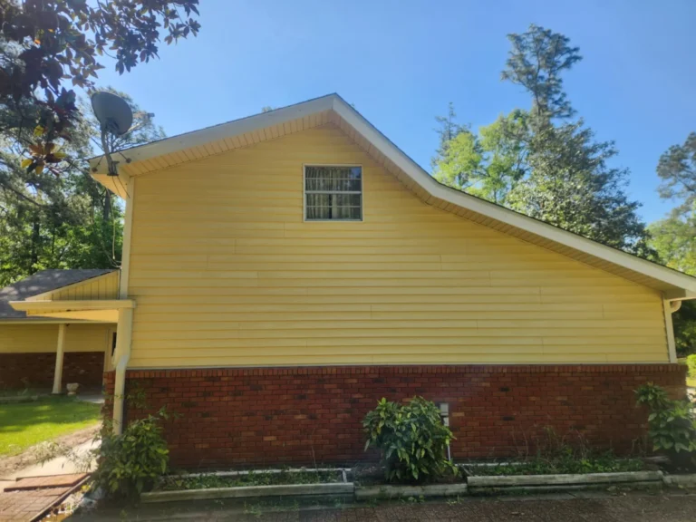 House washing - after - Riverfront Window Cleaning in Covington