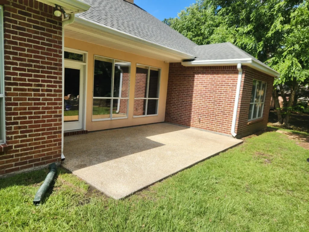 pressure washing in covington - after - Riverfront Window Cleaning in Covington